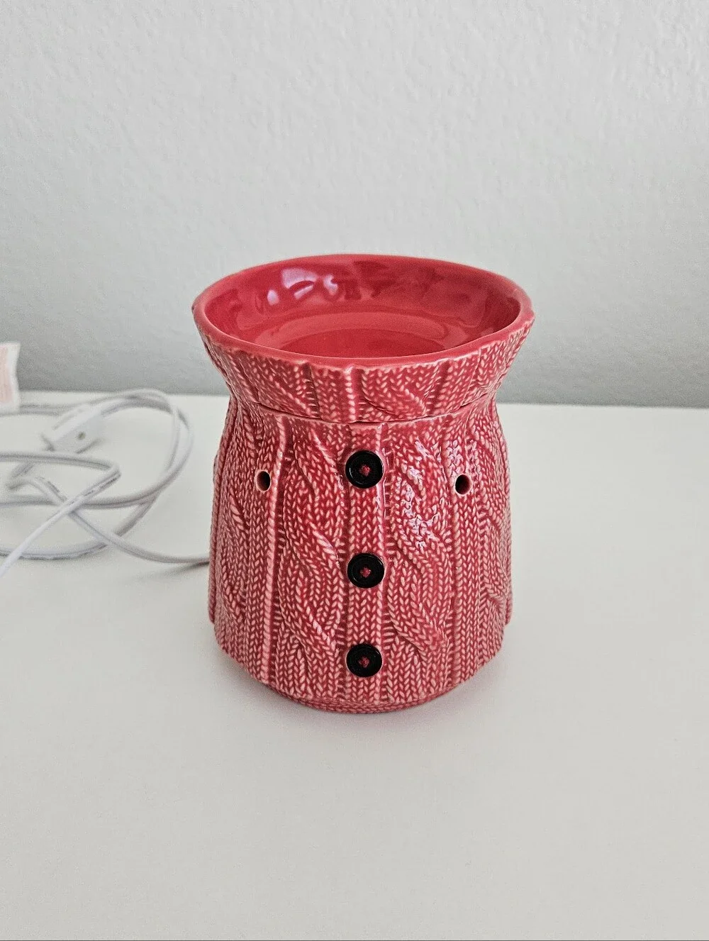 Scentsy includes lightbulb